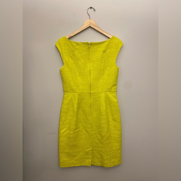Ann Taylor 2 Lime Green Women's Solid Texture Short Sleeve Dress. - Picture 2 of 7